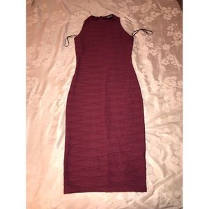 ✨Burgundy Midi Dress✨